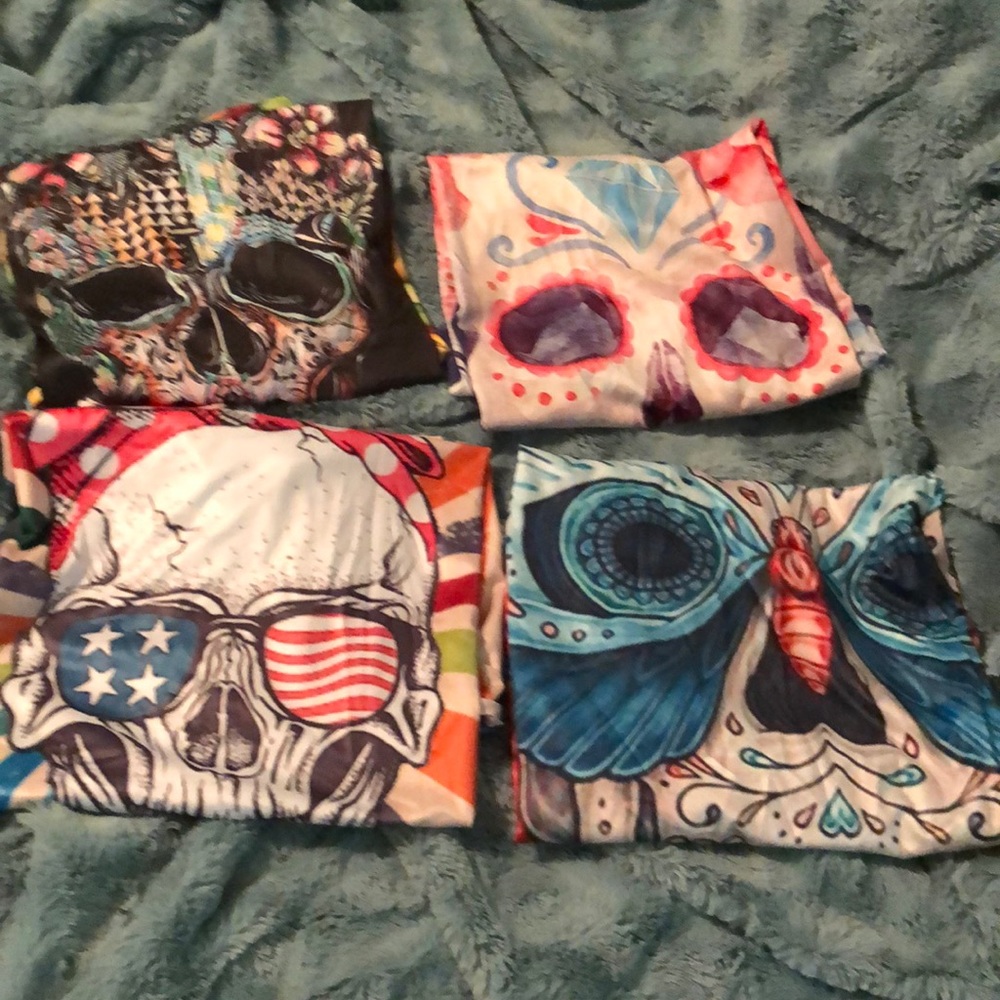 Lot of 4 skull shirts